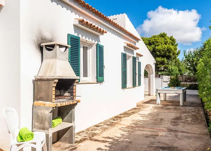 Tia Dora * Cala'N Blanes (Menorca)